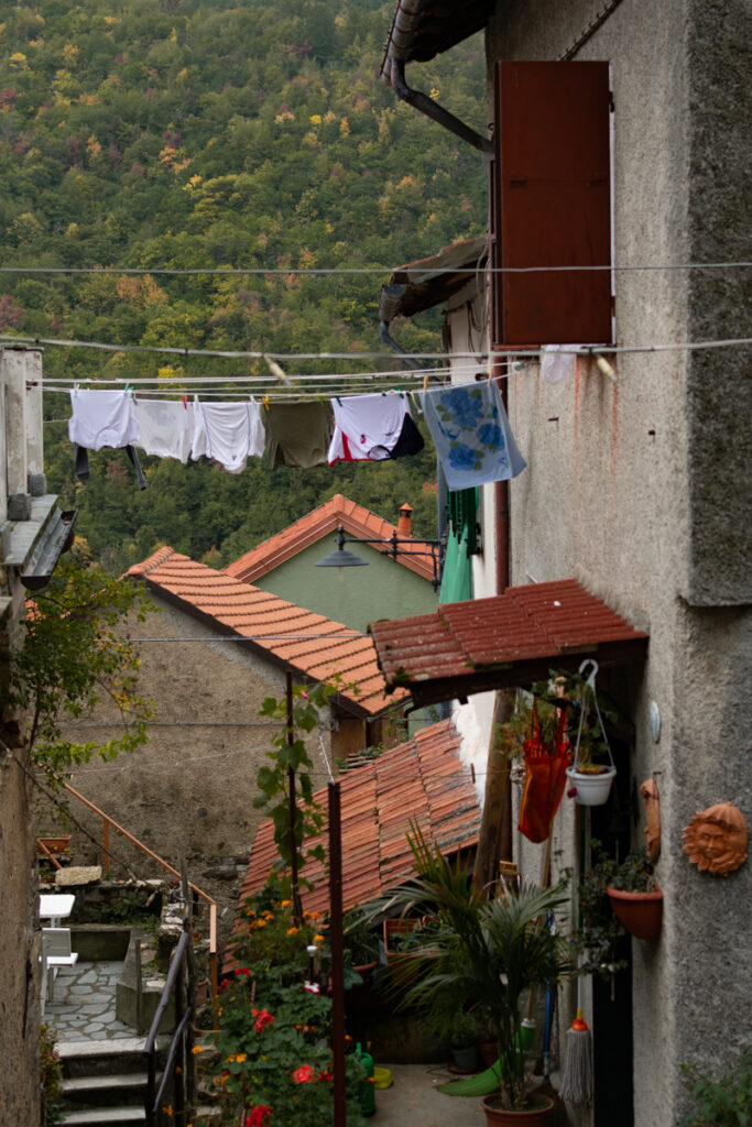 Vista dall'alto di un vicolo di Pentema